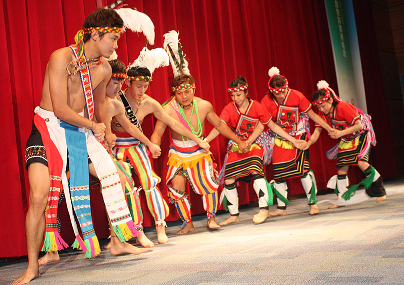 Indigenous tribal performers in Taipei.